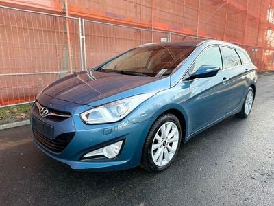 Gebraucht Hyundai i40 Edition 136 PS (100 kW) 2013 Blau Kombi