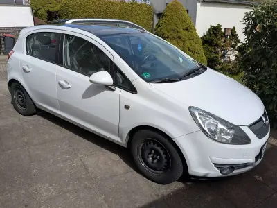 Gebraucht Opel Corsa Selection 90 PS (66 kW) 2010 Kleinwagen