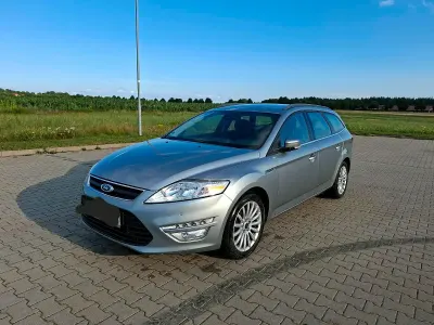 Gebraucht Ford Mondeo 160 PS (117 kW) 2012 Silber Kombi