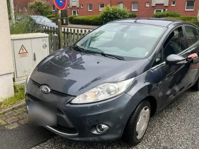Gebraucht Ford Fiesta 2009 Grau Limousine
