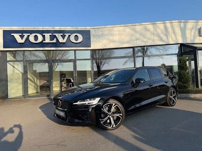 Gebraucht Volvo V60 Plus 351 PS (258 kW) 2022 Schwarz Kombi