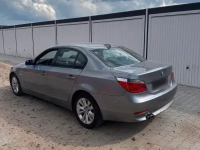 Gebraucht BMW 523 177 PS (130 kW) 2005 Limousine