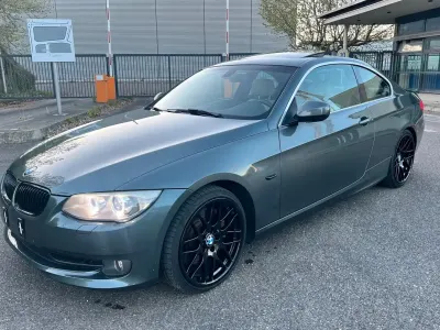 Gebraucht BMW 335 Sport Line 306 PS (225 kW) 2010 Grün Coupé