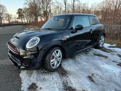 Schwarz Gebraucht 2016 Mini John Cooper Works Sport Kleinwagen | 22.190 € (Fairer Preis)