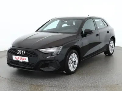 Gebraucht Audi A3 Sportback e-tron 204 PS (150 kW) 2023 Schwarz Kleinwagen