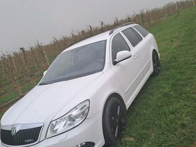 gebraucht Skoda Octavia rs 2.0 DSG aus 2 Hand