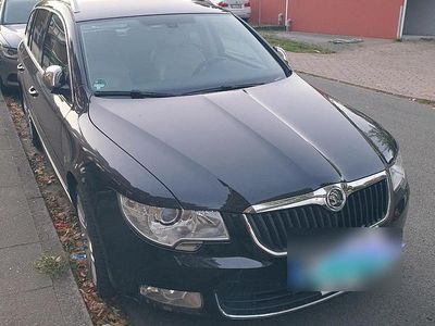 Gebraucht Skoda Superb 160 PS (117 kW) 2010 Schwarz Kombi