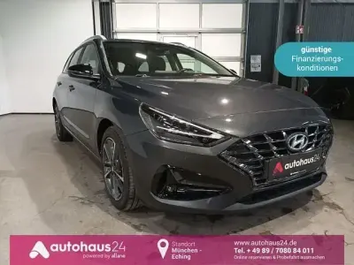 Gebraucht Hyundai i30 120 PS (88 kW) 2022 Grau Kombi