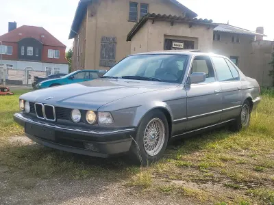 Gebraucht BMW 730 188 PS (138 kW) 1990 Silber Limousine