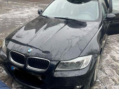 Gebraucht BMW 318 143 PS (105 kW) 2008 Schwarz Kombi