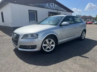 Gebraucht Audi A3 Attraction 125 PS (91 kW) 2011 Silber Kleinwagen