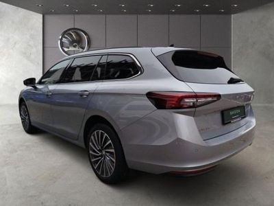 Grau (graphitegrau metallic) Neu 2025 Skoda Superb SportLine Kombi | 55.990 € (Fairer Preis)