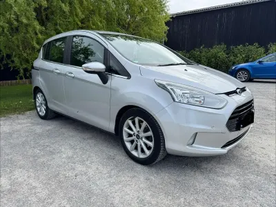 Używany Ford B-MAX SYNC Edition 101 KM (74 kW) 2015 Srebrny Minivan