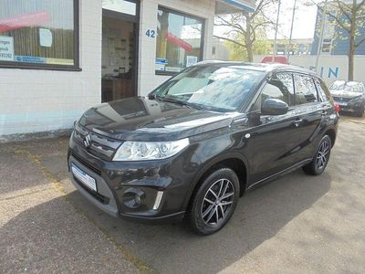 Usado Suzuki Vitara Comfort 120 HP (88 kW) 2015 Preto SUV