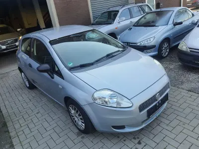 Gebraucht Fiat Punto 65 PS (47 kW) 2009 Grau Kleinwagen