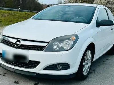 Gebraucht Opel Astra GTC 90 PS (66 kW) 2009 Weiß Coupé
