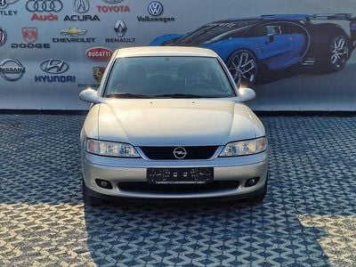 Gebraucht Opel Vectra 101 PS (74 kW) 1999 Silber Limousine