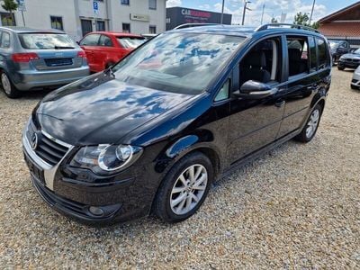 Schwarz Gebraucht 2010 VW Touran Freestyle Van / Kleinbus | 5.450 € (Fairer Preis)
