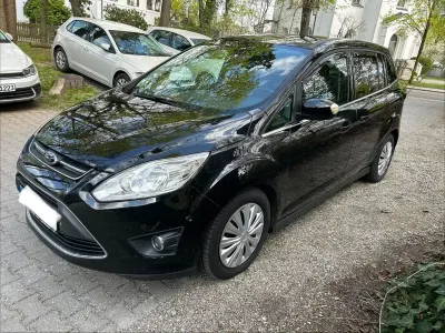 Używany Ford Grand C-Max 116 KM (85 kW) 2012 Czarny Minivan