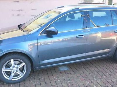 gebraucht Skoda Octavia OctaviaCombi 1.8 TSI DSG LED AHK Navi PDC