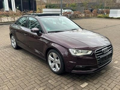 Gebraucht Audi A3 Ambition 125 PS (91 kW) 2014 Violet Limousine