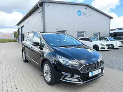 Używany Ford S-MAX Vignale 209 KM (153 kW) 2016 Czarny Minivan
