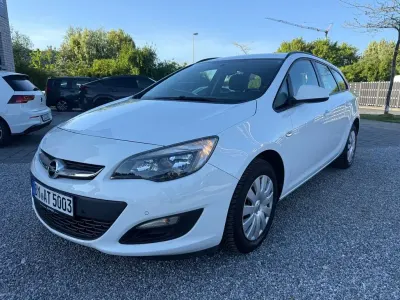 Brugt Opel Astra 116 HK (85 kW) 2015 Hvid Stationcar