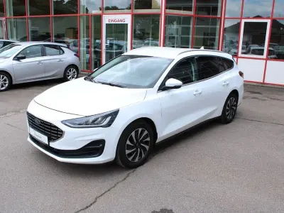 Gebraucht Ford Focus Titanium X 120 PS (88 kW) 2022 Frostweiß Kombi