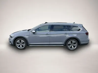 Gebraucht VW Passat Alltrack 200 PS (147 kW) 2022 Grau Kombi