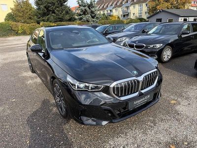 Gebraucht BMW 520 M Sport 197 PS (144 kW) 2024 Schwarz Limousine