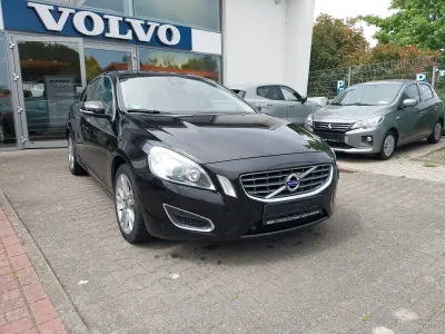 Gebraucht Volvo S60 Summum 205 PS (150 kW) 2011 Schwarz Limousine