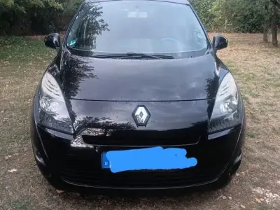 Gebraucht Renault Grand Scénic III Expression 106 PS (77 kW) 2012 Schwarz Van / Kleinbus