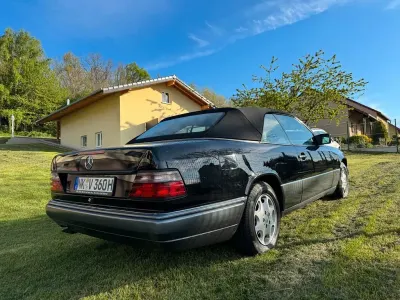 Gebraucht Mercedes E320 220 PS (161 kW) 1994 Schwarz
