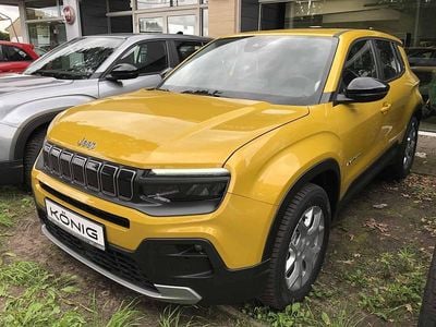 Usado Jeep Avenger Altitude 110 HP (80 kW) 2025 Amarelo SUV