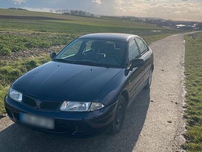 Gebraucht Mitsubishi Carisma 125 PS (91 kW) 1998 Blau Limousine