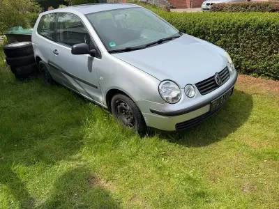 Gebraucht VW Polo 54 PS (39 kW) 2003 Silber Kleinwagen