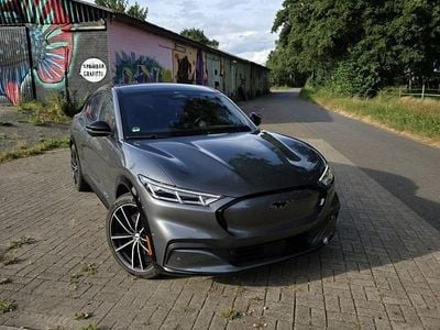 Gebraucht Ford Mustang Mach-E Extended Range 216 kW (294 PS) 2024 Grau SUV