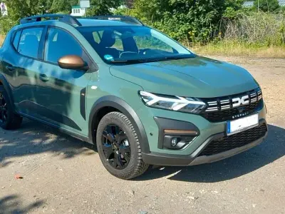 Gebraucht Dacia Sandero Extreme 91 PS (66 kW) 2025 Grün Limousine