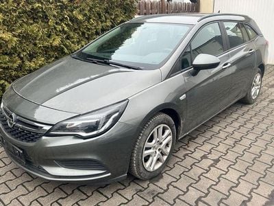 Grau Gebraucht 2019 Opel Astra Edition Kombi | 8.750 € (Guter Preis)