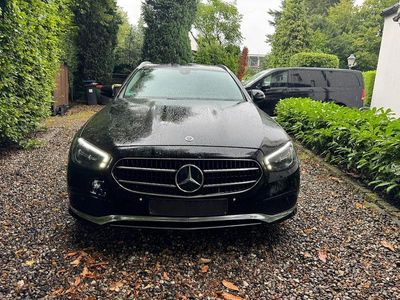 Mercedes E200