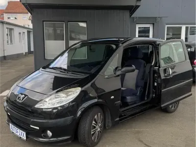 Occasion Peugeot 1007 80 PK (58 kW) 2007 Zwart MPV