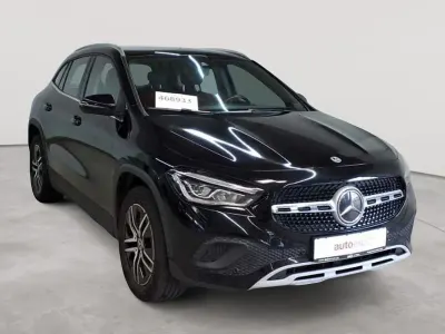 Gebraucht Mercedes GLA200 Style 150 PS (110 kW) 2023 Kosmosschwarz metallic SUV