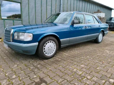 Käytetty Mercedes 500 223 HP (164 kW) 1986 Sininen Sedan