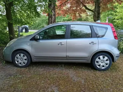 Usata Nissan Note Visia 88 CV (64 kW) 2008 Argento Utilitaria