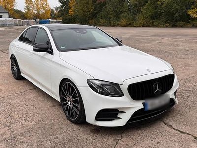 Gebraucht Mercedes E350 AMG line 258 PS (189 kW) 2016 Weiß Limousine