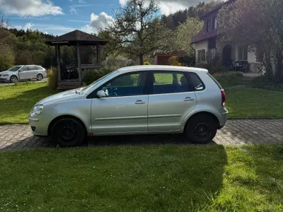 Gebraucht VW Polo 90 PS (66 kW) 2009 Silber Kleinwagen