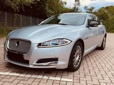 Gebraucht Jaguar XF Premium Luxury 241 PS (177 kW) 2012 Silber Limousine