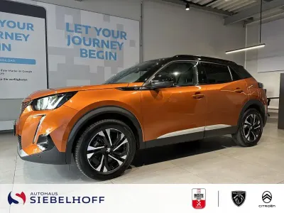 Gebraucht Peugeot e-2008 GT 100 kW (136 PS) 2022 Orange fusion SUV