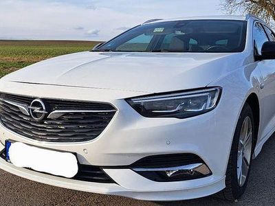 Gebraucht Opel Insignia Exklusiv 170 PS (125 kW) 2017 Weiß Kombi