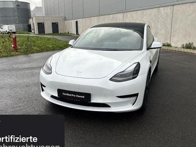 Weiß Gebraucht 2021 Tesla Model 3 Standard Range Limousine | 25.800 € (Fairer Preis)